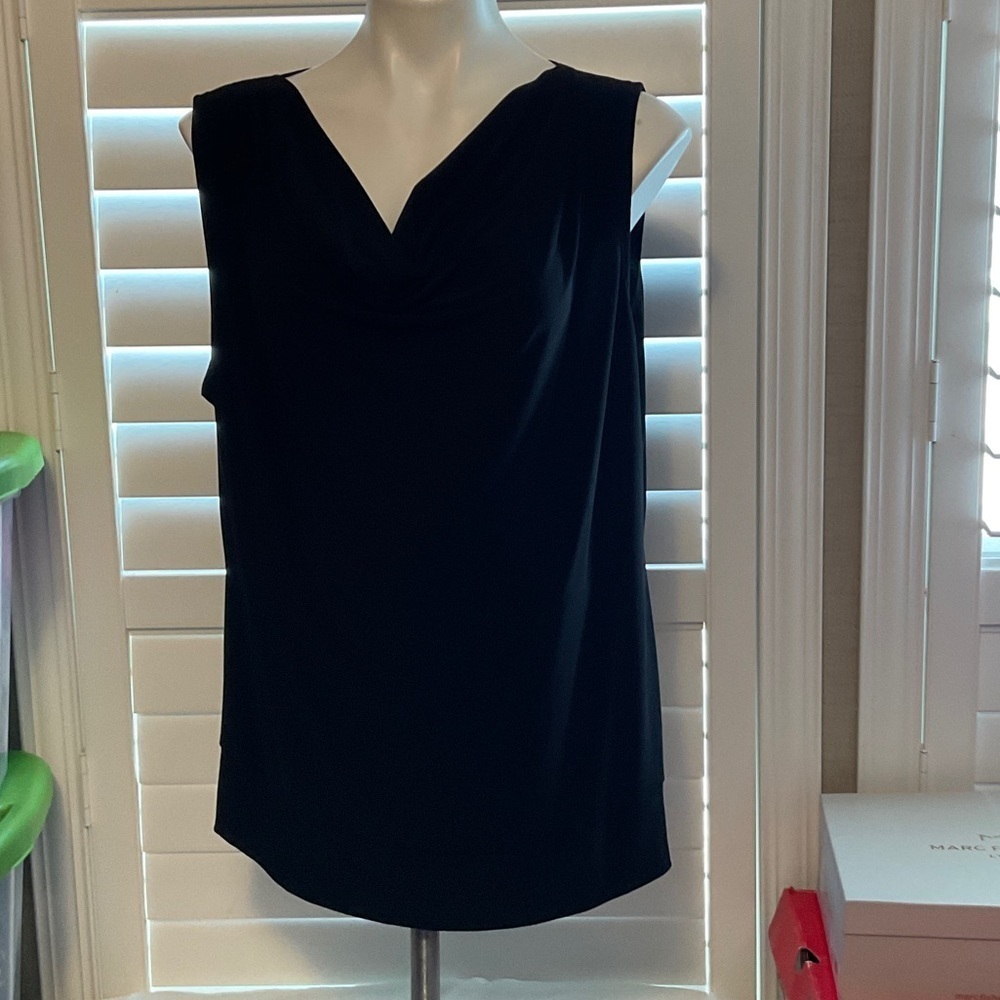 Suzie In The City Black Sleeveless Blouse